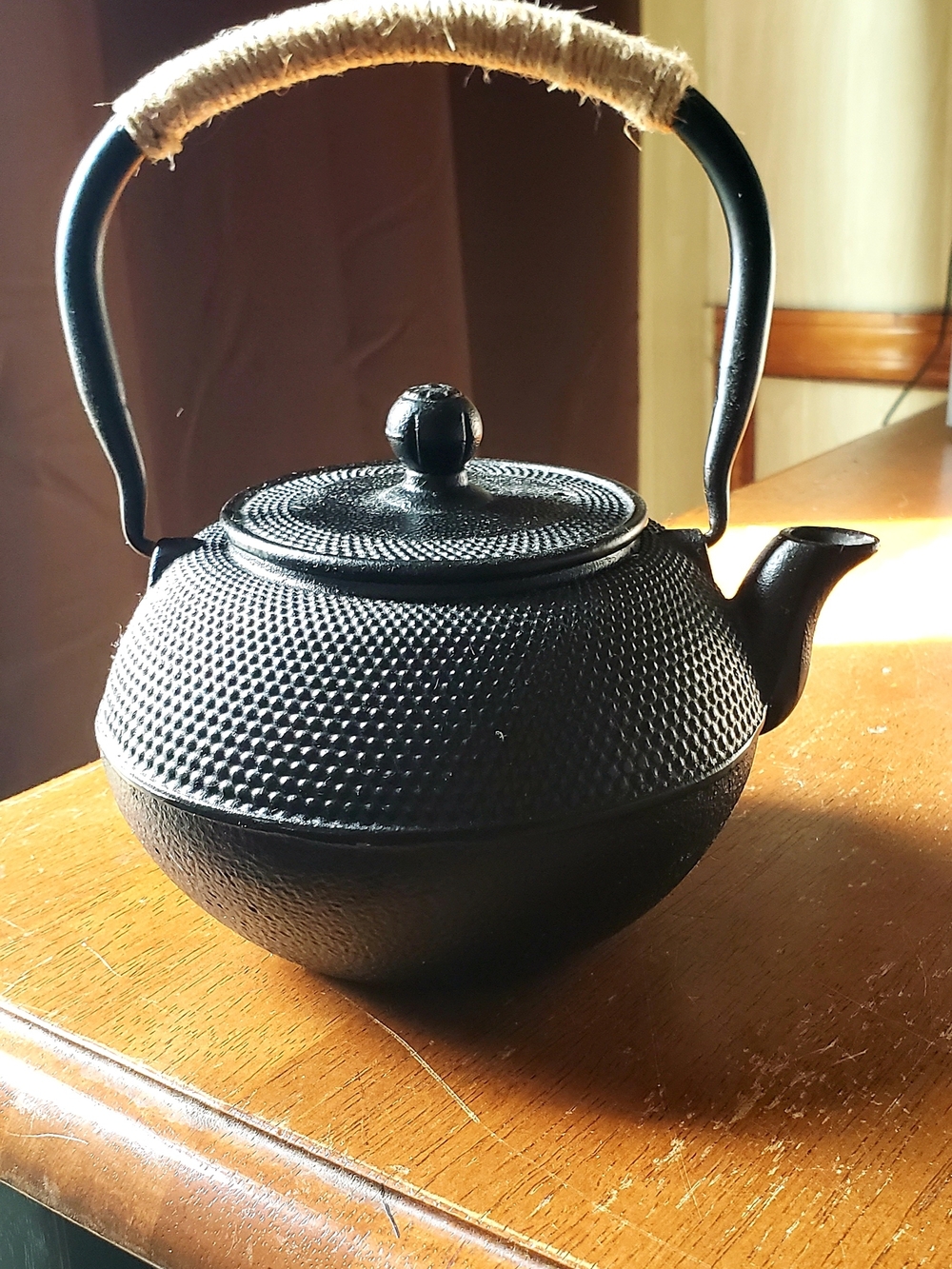 Heavy Japanese Style Cast Iron Teapot Kettle w/ Lid & Wicker Wrapped Handle